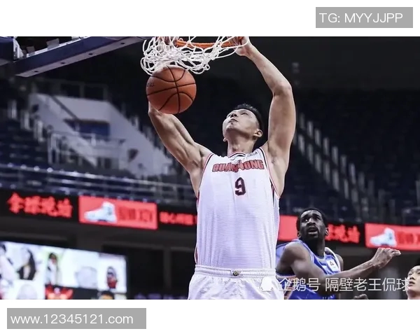 西安篮球队阵地战解析：战术运用与球队发展新动态